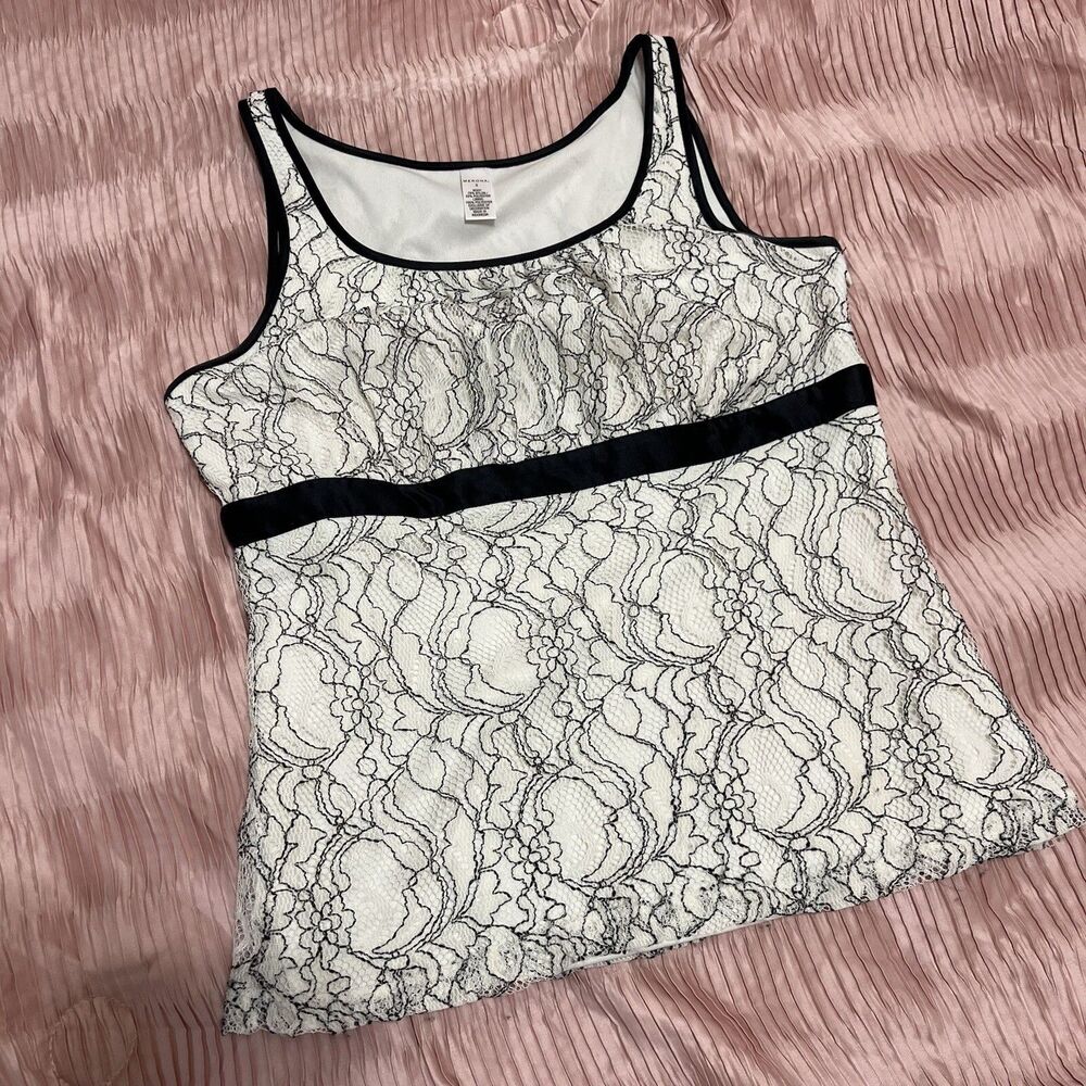 Merona Size Small Tank Top With Satin And Lace Detailing